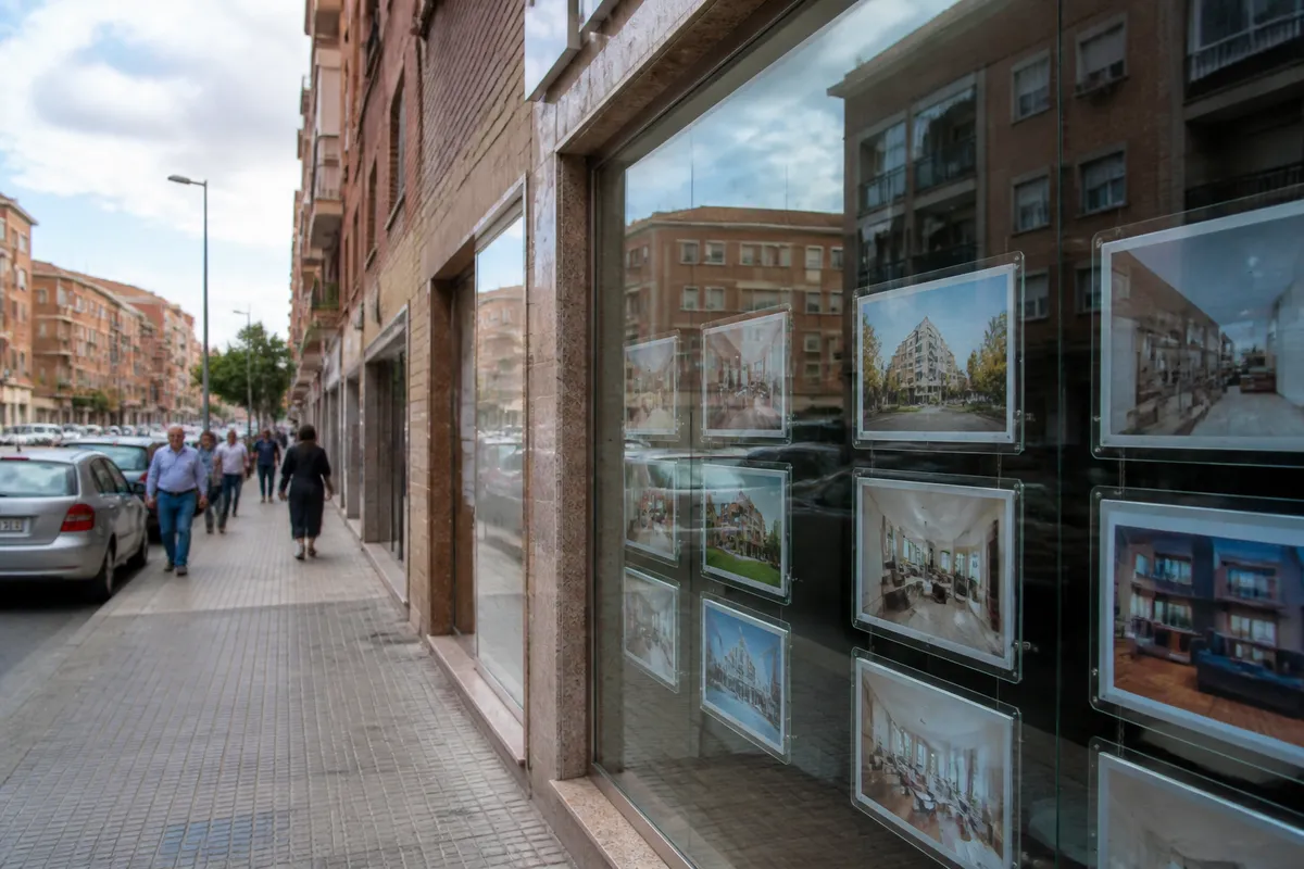 Badajoz exige casi 5 años de renta para comprar vivienda, según el Banco de España