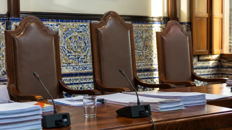 Podemos renuncia a presentar candidaturas al Senado en la Comunitat Valenciana tras el acuerdo con Compromís y EU
