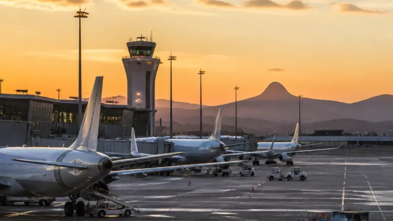 El aeropuerto Alicante-Elche suma 19 nuevas rutas y vuela directo a 31 países este invierno