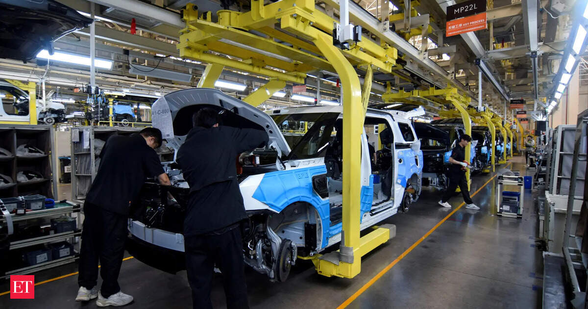 La actividad de servicios en China se desploma a su nivel más bajo en cinco meses: ¿qué significa esto para la economía?